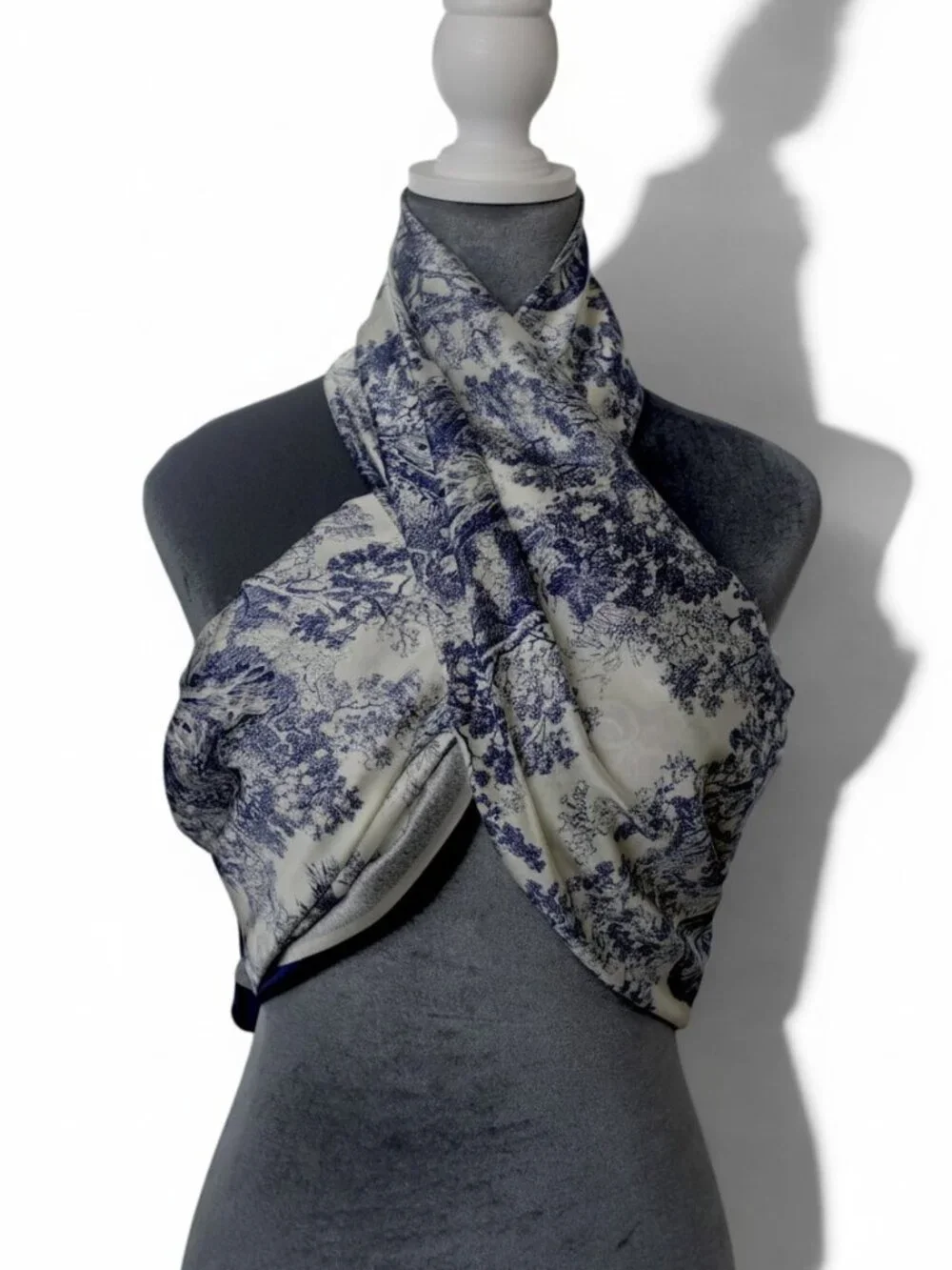 NWT Blue Cream Toile Animal Print Imitation Silk Summer Scarf Wrap Cami